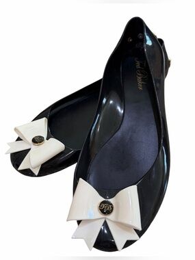 Ted Baker Black Patent Ballet Flats with White Bow - Gold accents - Size 9